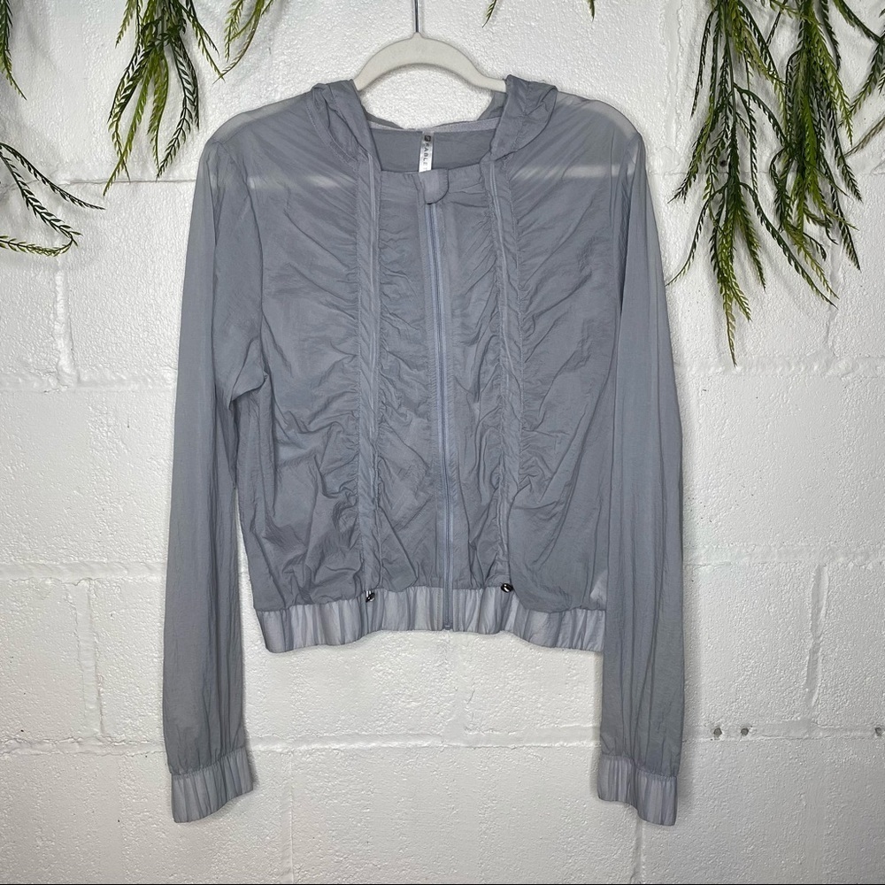 Fabletics Donovan Ruched Lightweight Windbreaker Jacket in Grey Size Large